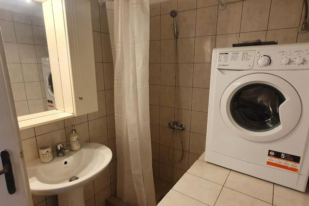 Spacious Beauty In Athens, 55M2, Metro 7' Ngoại thất bức ảnh