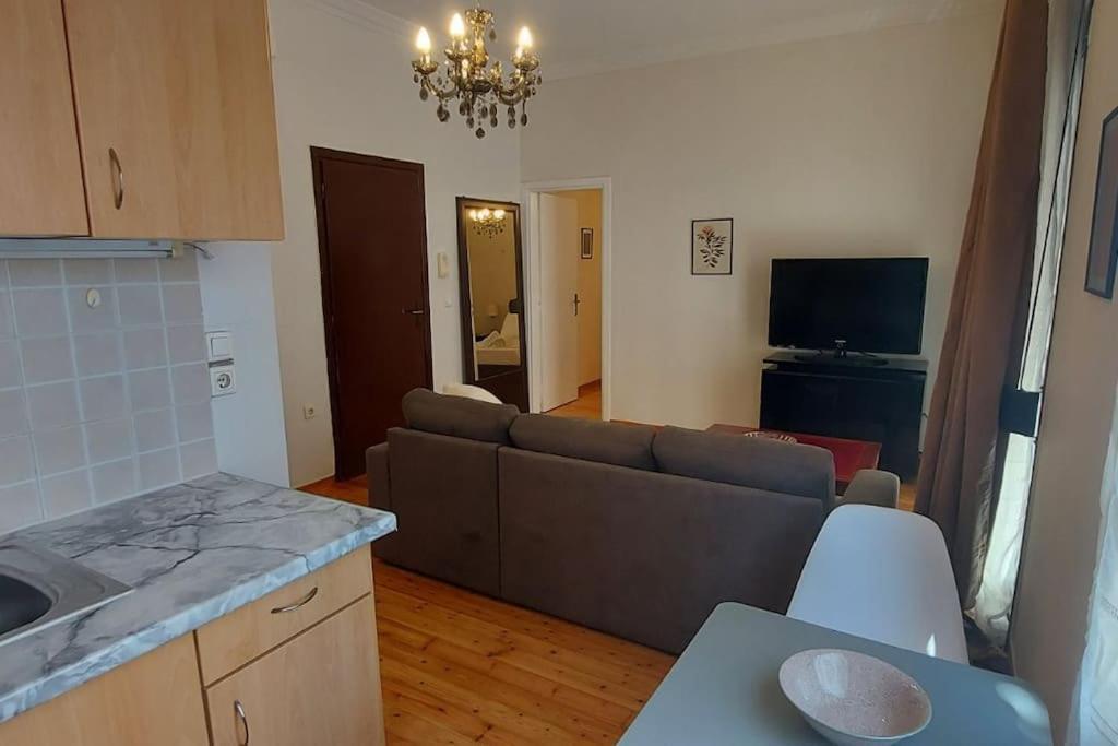 Spacious Beauty In Athens, 55M2, Metro 7' Ngoại thất bức ảnh